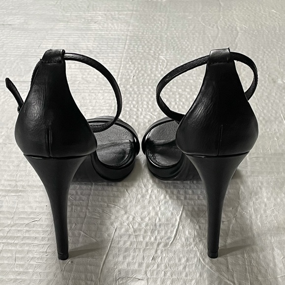 • Steve Madden • heels - Picture 7 of 7